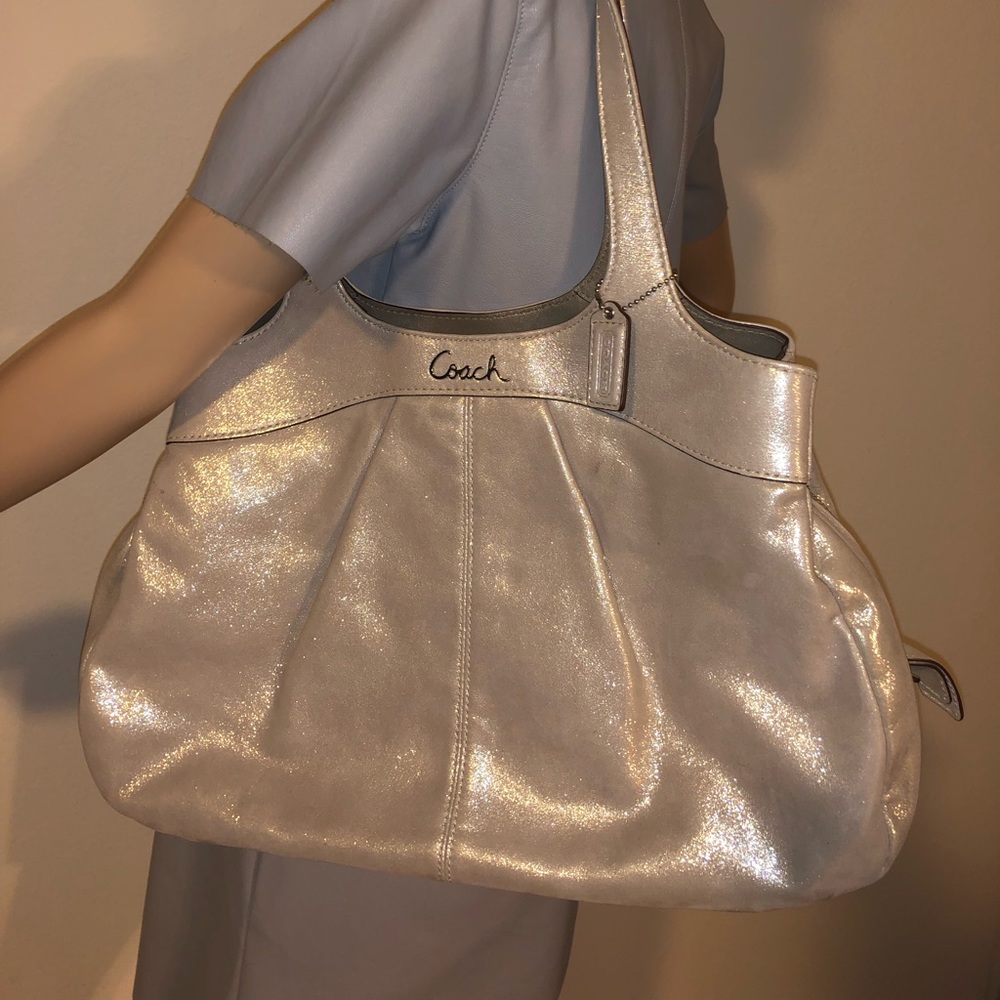 AUTHENTIC Coach LEXI purse